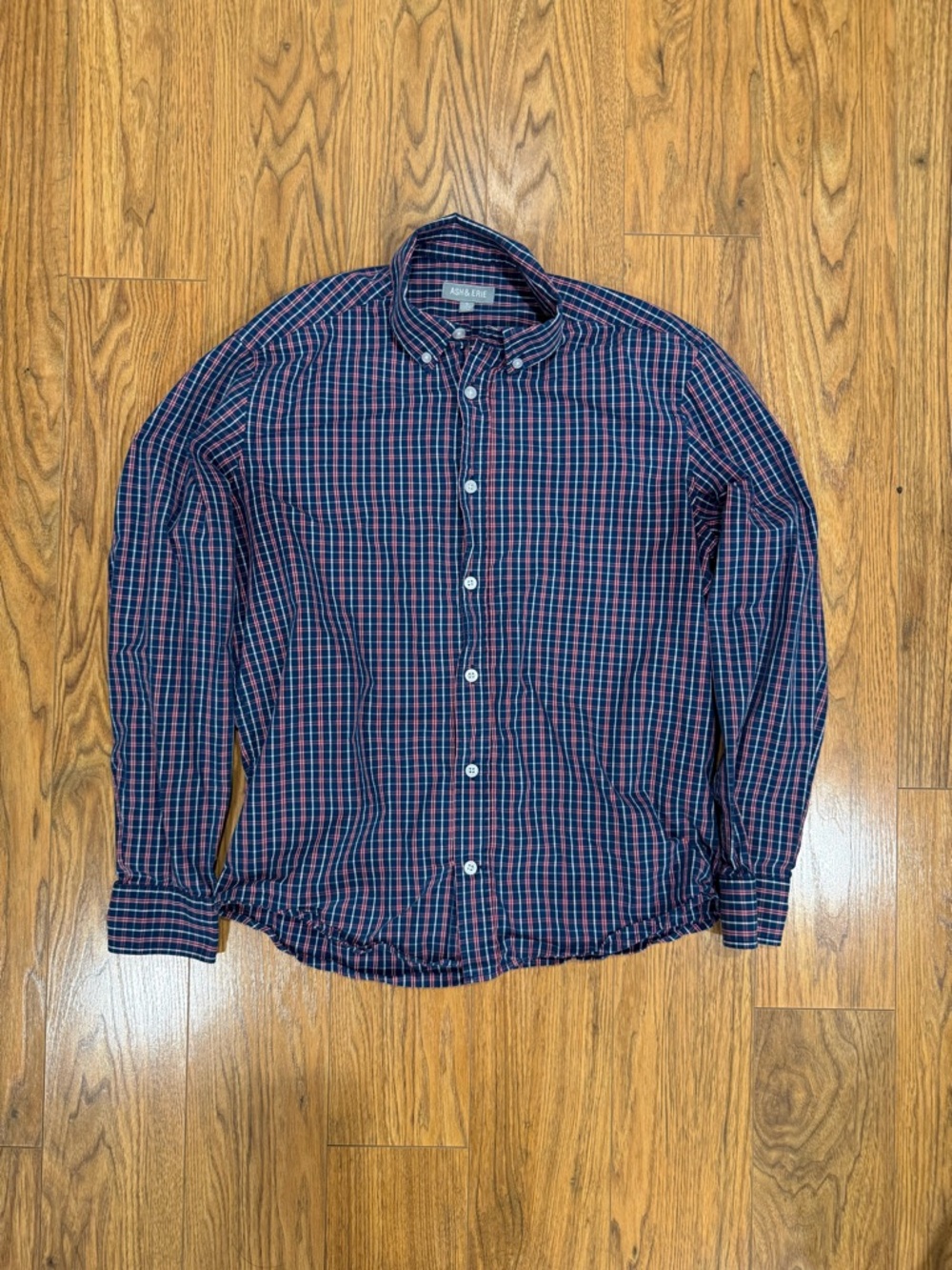 Ash & Erie Men's Navy & Red Plaid Button-Down Shirt
